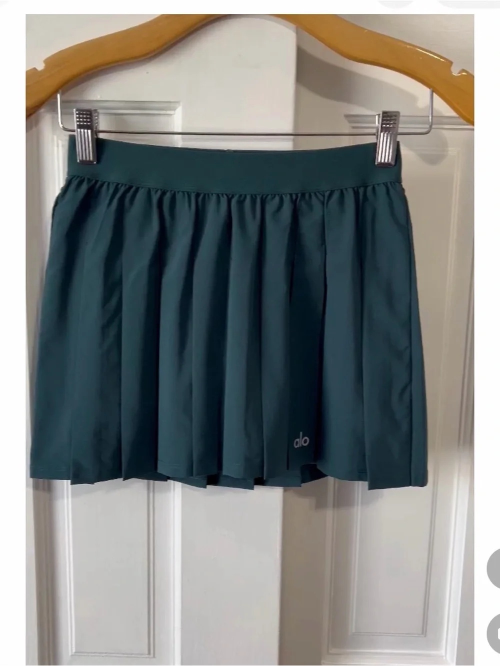 ALO Yoga Varsity Tennis Skirt Size XS